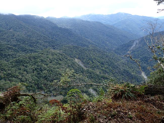 小鬼湖沿途稜線風景