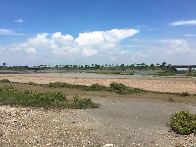 砂礫道路風景